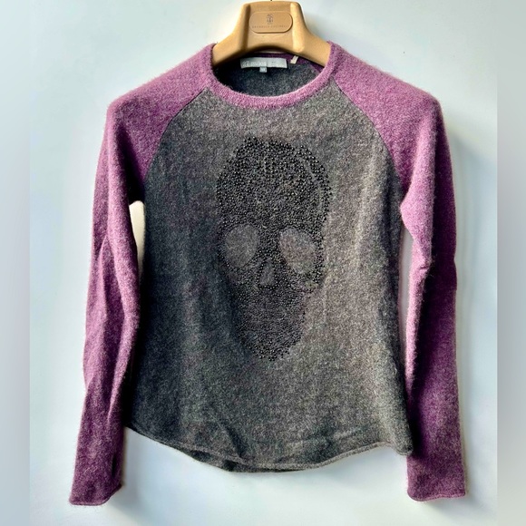 27 Miles Malibu Sweaters - EUC 27 Miles Malibu 100% Cashmere Patricia Beaded Skull Sweater, size XS